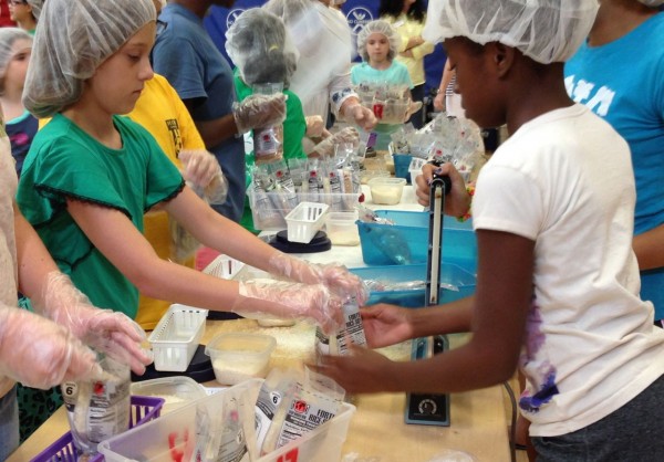 Campers at Bright Horizon work together to meet their goal of 10,000 meals
